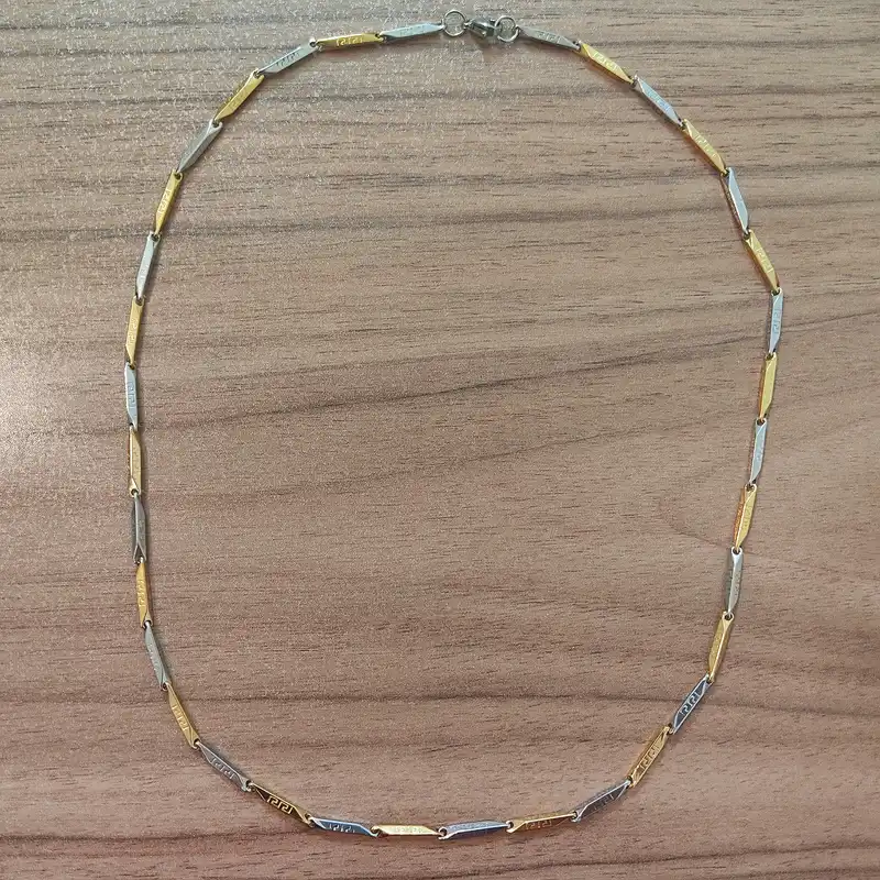 گردنبند مردانه مدل VER کد 80