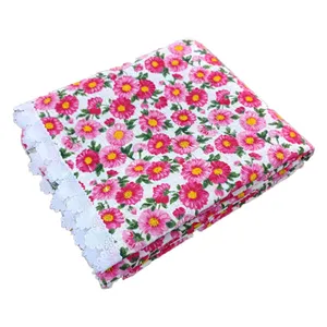 رومیزی اسپی توره مدل گل ریز سایز 150x150 سانتی‌متر