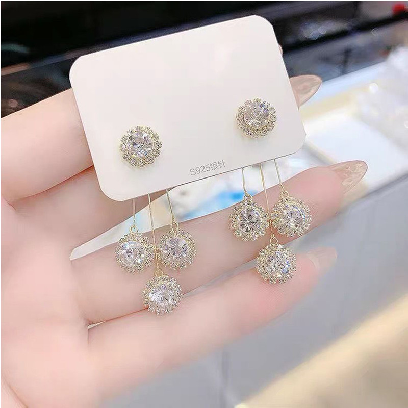 گوشواره زنانه مدل آویز دایره ای کد 00710 گوشواره زنانه مدل آویز دایره ای کد 00710