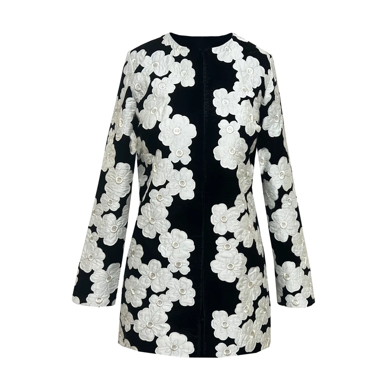 مانتو زنانه مدل مخمل گلدار تکه دوزی