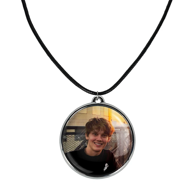 گردنبند خندالو مدل ایند ونزدی Wednesday کد 2205022059