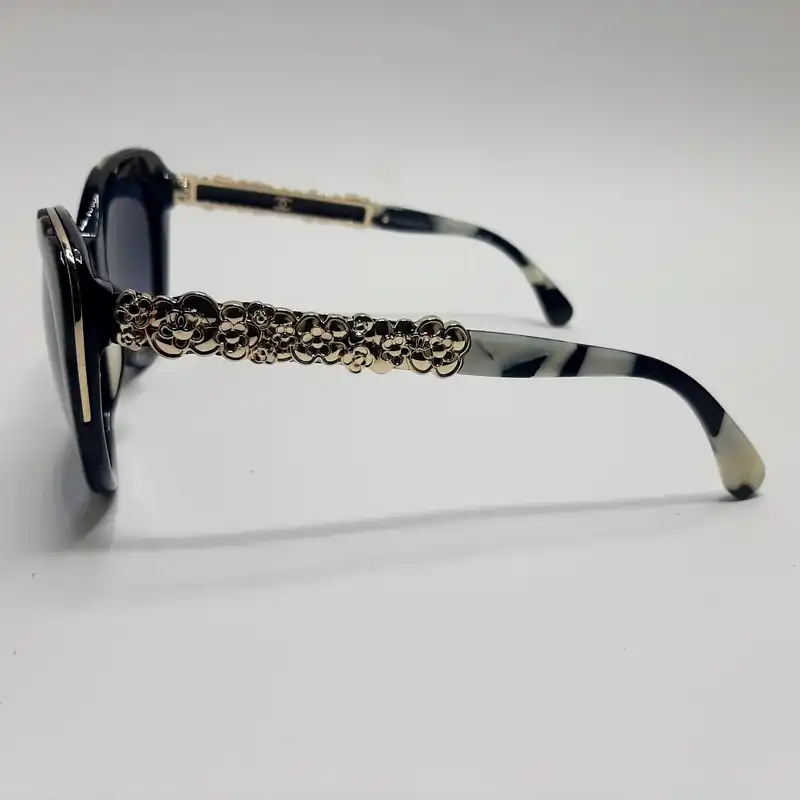 عینک آفتابی زنانه  مدل CH5354w62