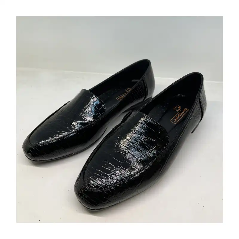 کفش زنانه سرزمین چرم مدل 1588 رنگ مشکی