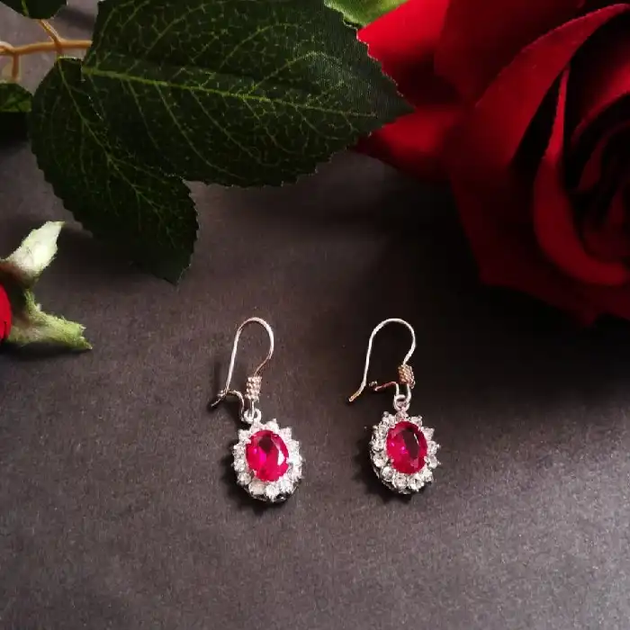 گوشواره نقره زنانه مدل سنگ یاقوت کد P300