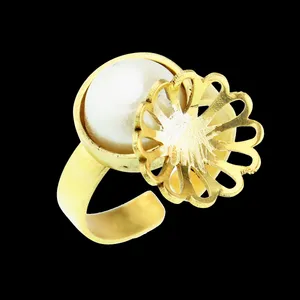 انگشتر زنانه گالری عزیزی طرح گل مدل 15333