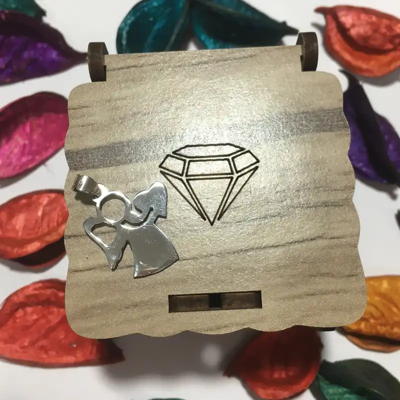 آویز گردنبند نقره مدل فرشته با قلب