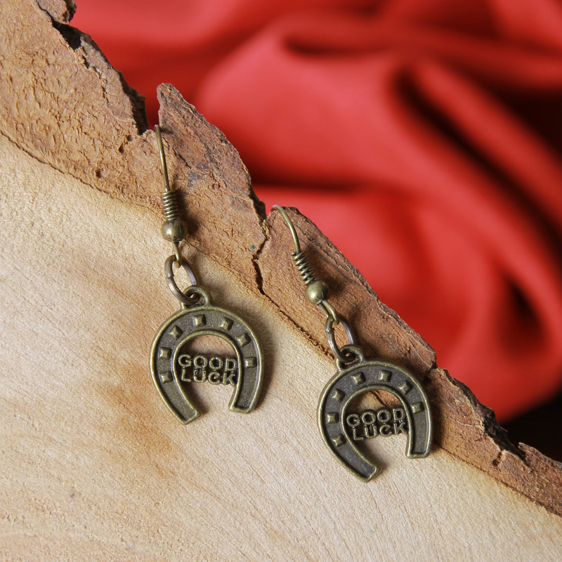 گوشواره دخترانه بازرگانی میلادی کد GZN_186 گوشواره دخترانه بازرگانی میلادی کد GZN_186