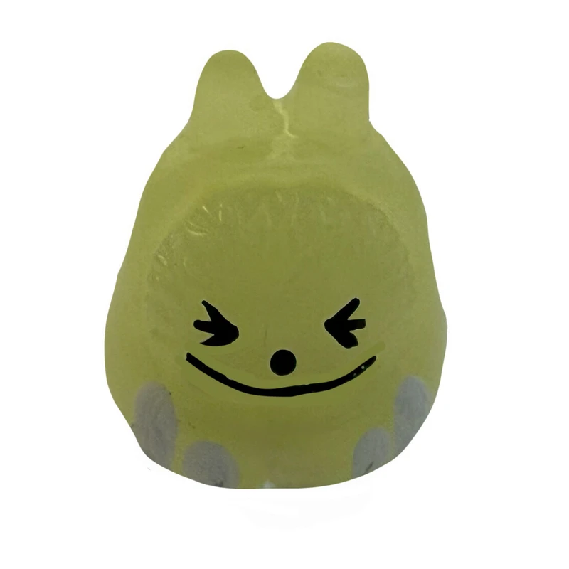 مجسمه رزینی طرح شب تاب مدل خرگوشی خندان