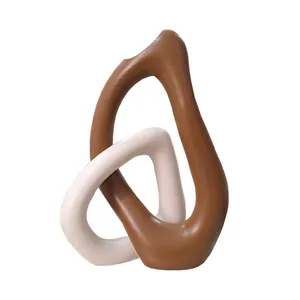 گلدان دکوری مدل دفرمه مینیمال