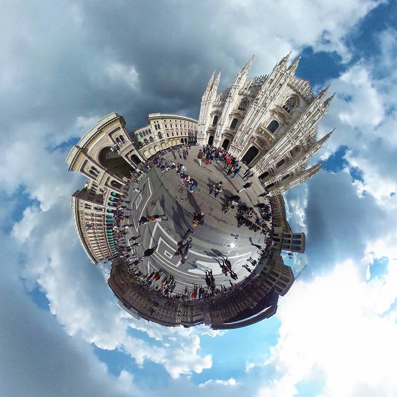 دوربین فیلم برداری ورزشی اینستا 360 مدل   insta360 x3 به همراه لوازم جانبی