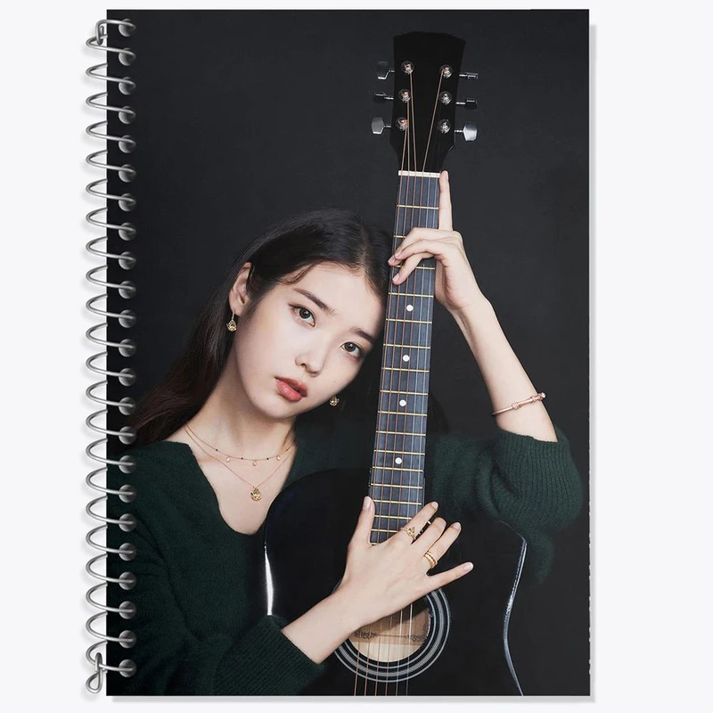 دفتر لغت 50 برگ خندالو مدل آیو IU کد 11630