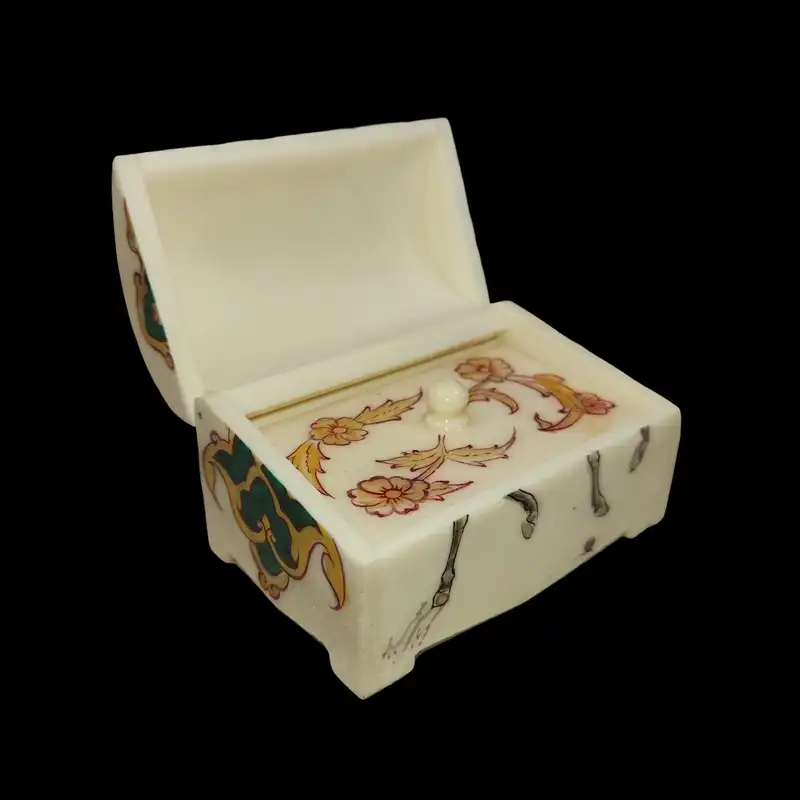 جعبه جواهرات استخوانی طرح چوگان کد 02