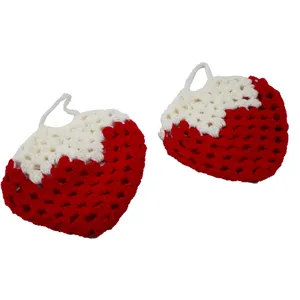 دستگیره بافتنی طرح توت فرنگی بسته 2 عددی