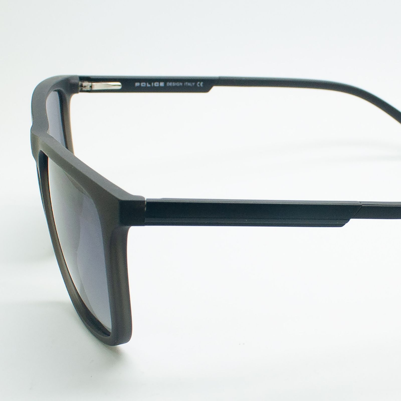 عینک آفتابی پلیس مدل FC04-04 C02 -  - 7