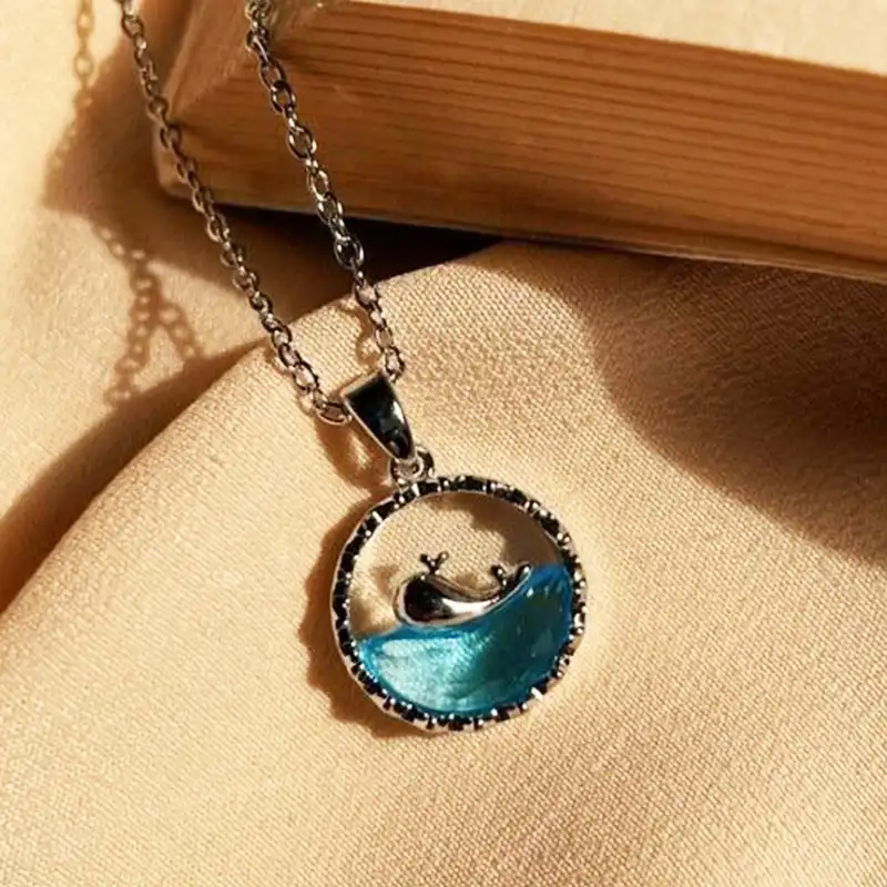 گردنبند زنانه مدل وال و دریا کد 033