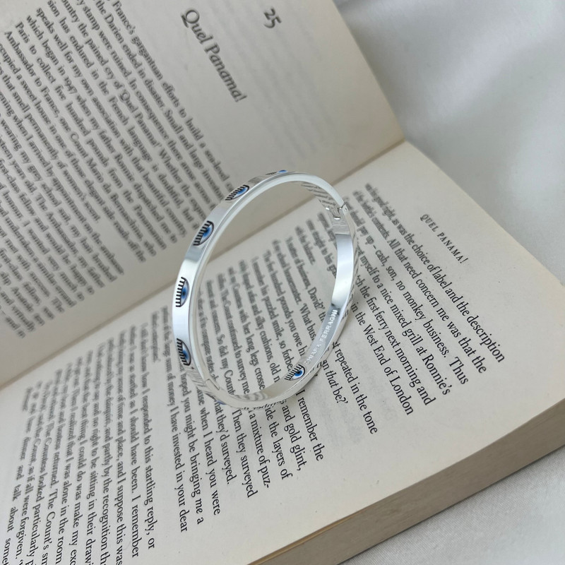 دستبند زنانه مدل چشم کد N B4477