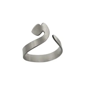 انگشتر نقره زنانه دلی جم طرح ن  کد D 586