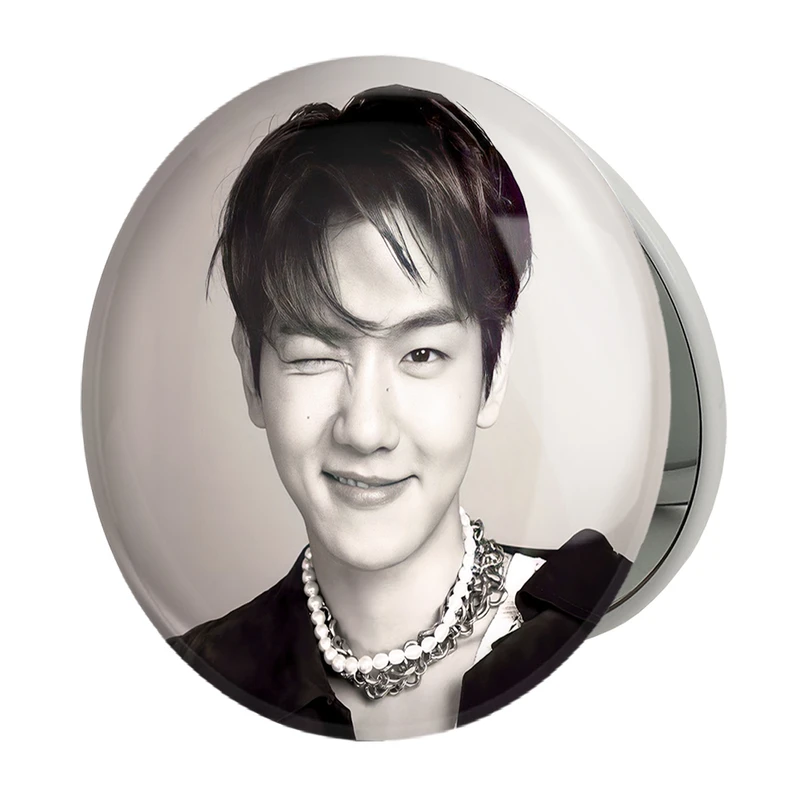 آینه جیبی خندالو طرح بکهیون گروه اکسو EXO مدل تاشو کد 16784 