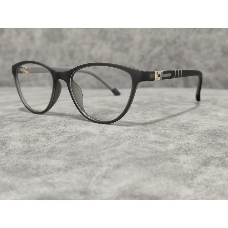 عکس شماره 12 : فریم عینک طبی بچگانه مدل ویفرر کائوچو تیار tr کد 0256