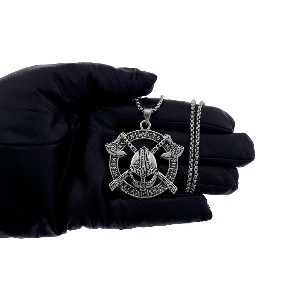 گردنبند مردانه برانت مدل  وایکینگ تبر و کلاه خود