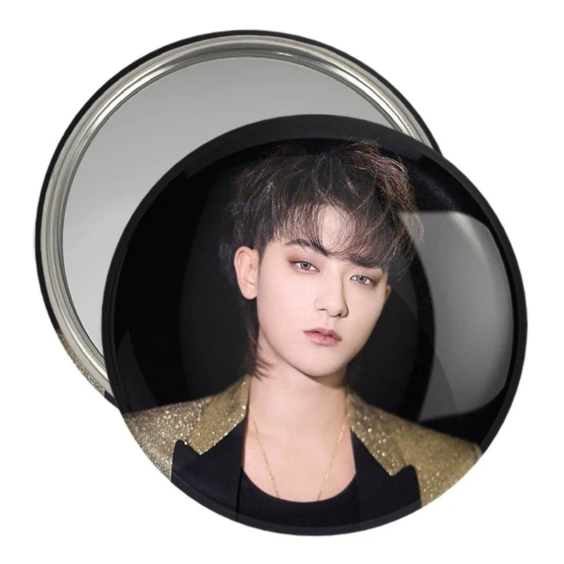 آینه جیبی خندالو مدل تائو گروه اکسو EXO  کد 13543