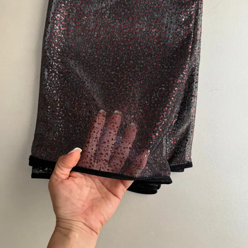 شال زنانه مدل حریر کش لیزری مجلسی دو رو خالخالی کد 1