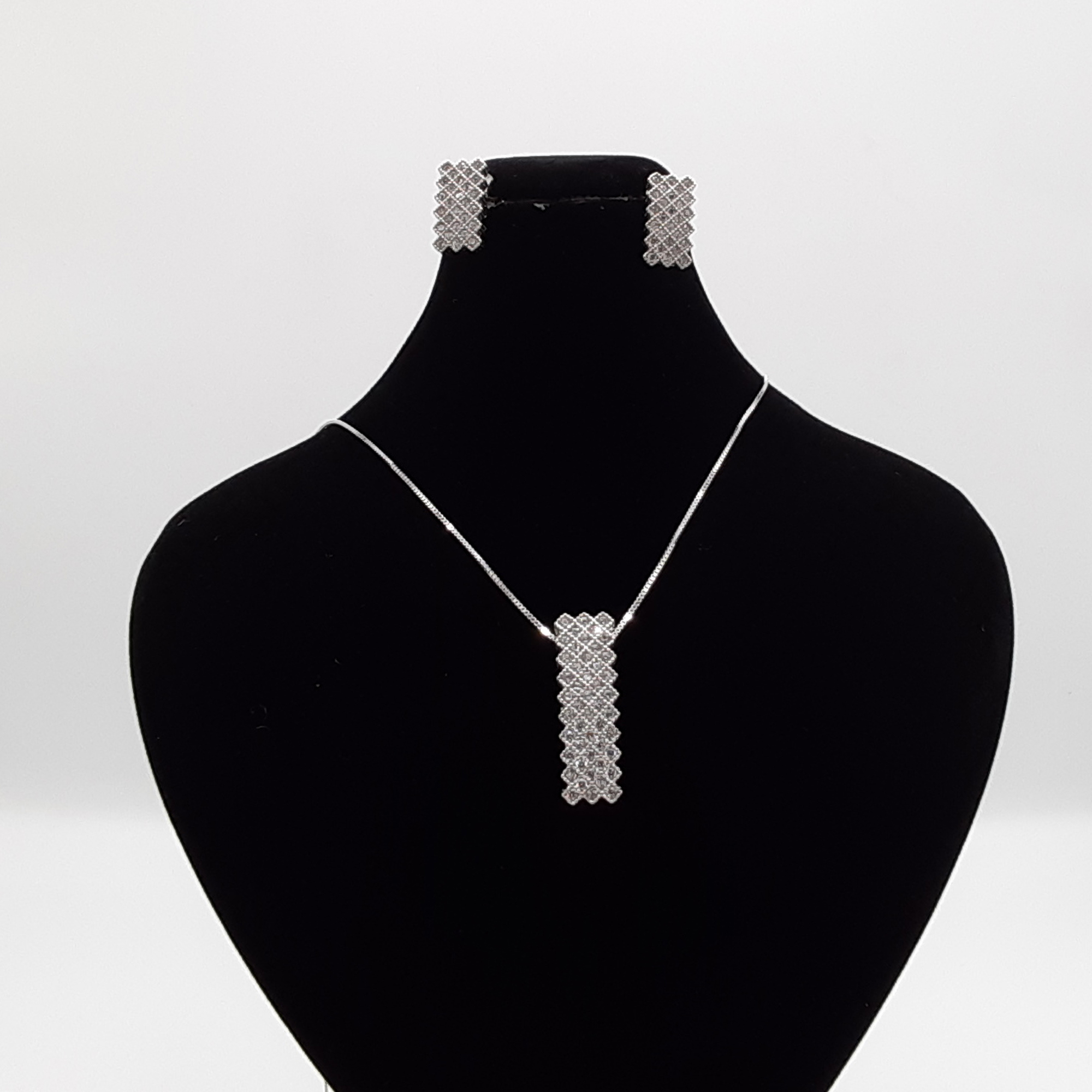 نیم ست نقره زنانه کد DG3