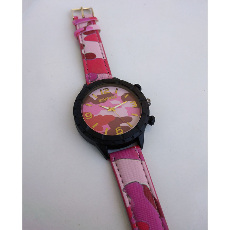 ساعت مچی عقربه ای پسرانه مدل اسپرت ارتشی کد 69 ساعت مچی عقربه ای پسرانه مدل اسپرت ارتشی کد 69