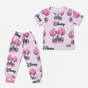 T-shirt shalvare rahati bachegane Disneyland