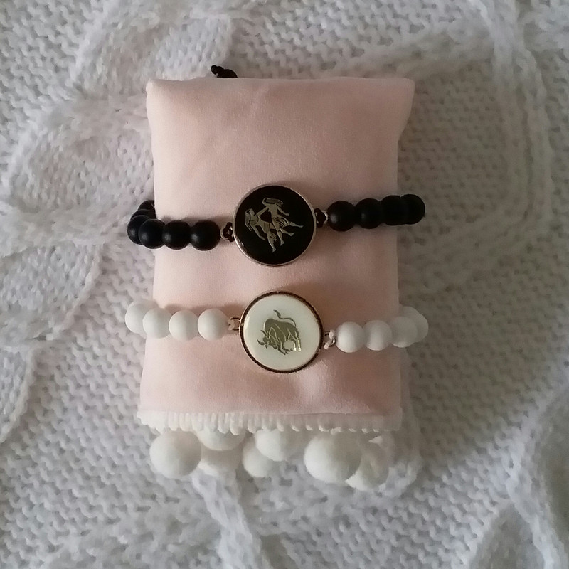 دستبند مدل ماه تولد اردیبهشت و خرداد F024 مجموعه 2 عددی دستبند مدل ماه تولد اردیبهشت و خرداد F024 مجموعه 2 عددی