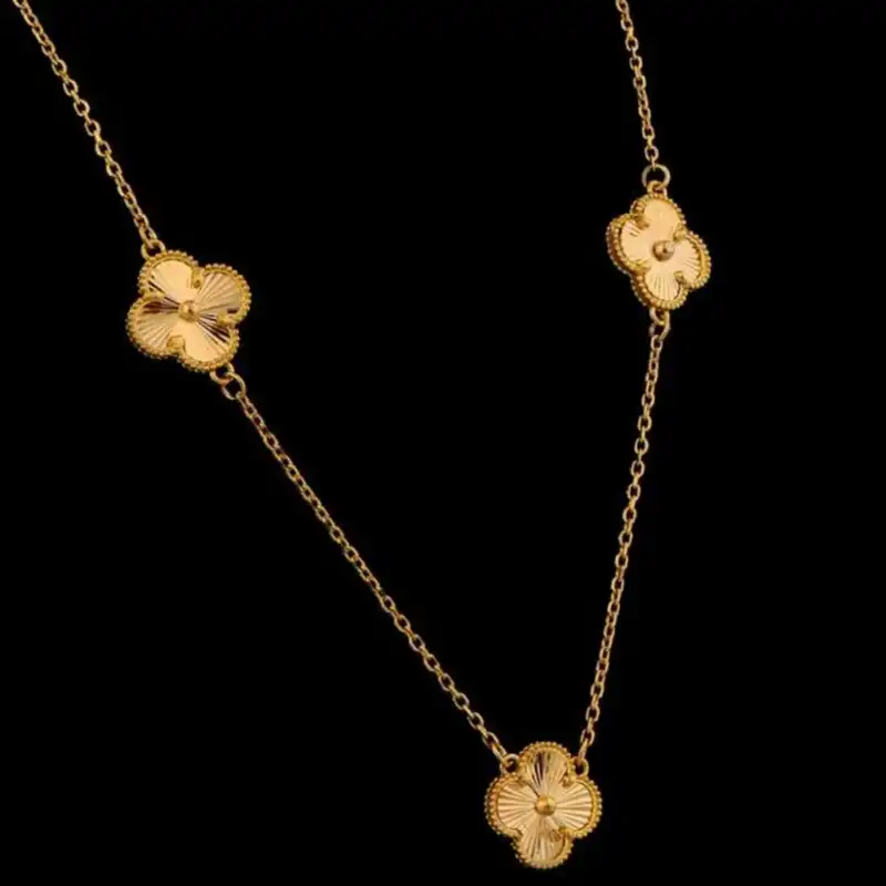 گردنبند طلا 18 عیار زنانه الن نار مدل ELMM1549