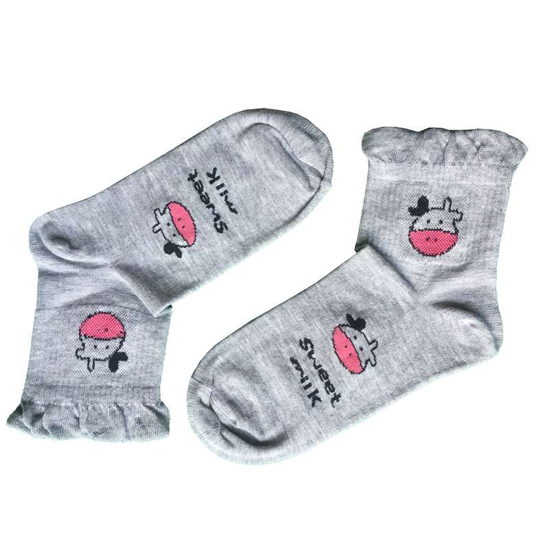 جوراب دخترانه مدل نیم ساق طرح گاو رنگ طوسی