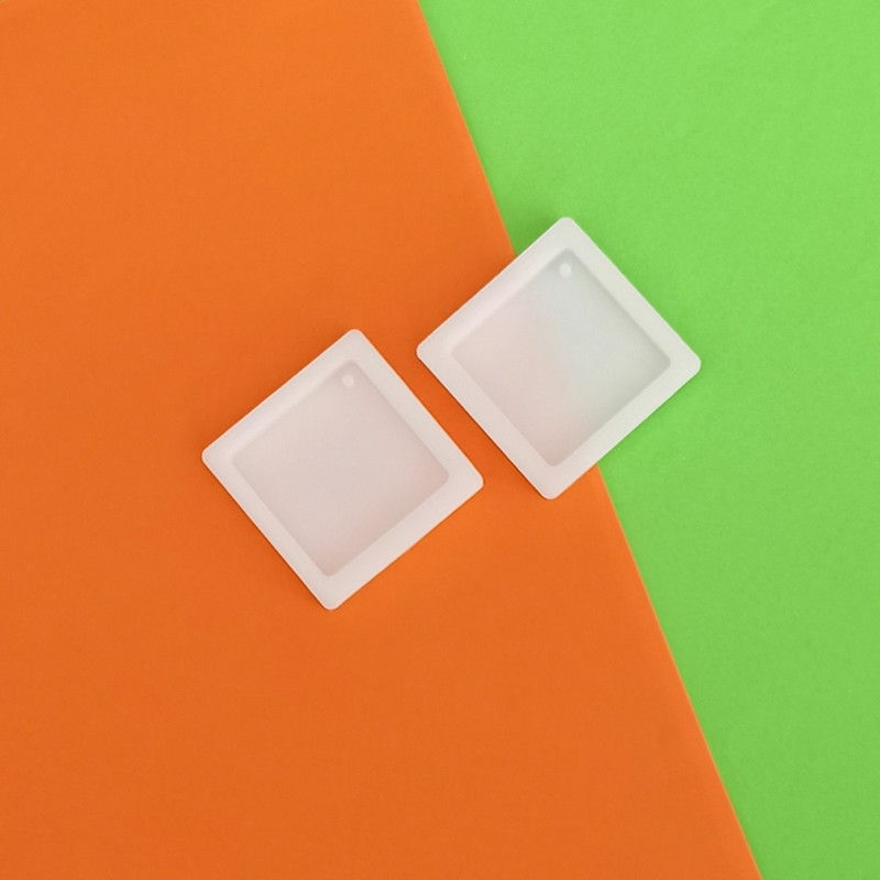 قالب رزین مدل آویز طرح لوزی کد LZ2 بسته 2 عددی