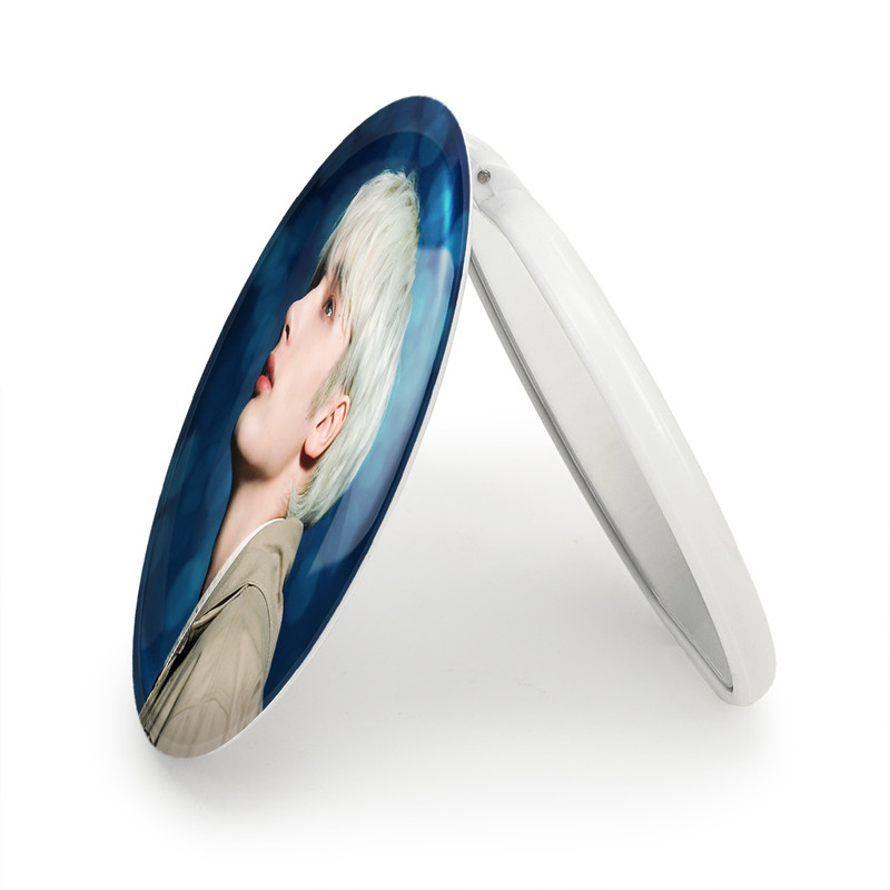 آینه جیبی خندالو طرح هیونینگ کای گروه تی اکس تی TXT مدل تاشو کد 20016