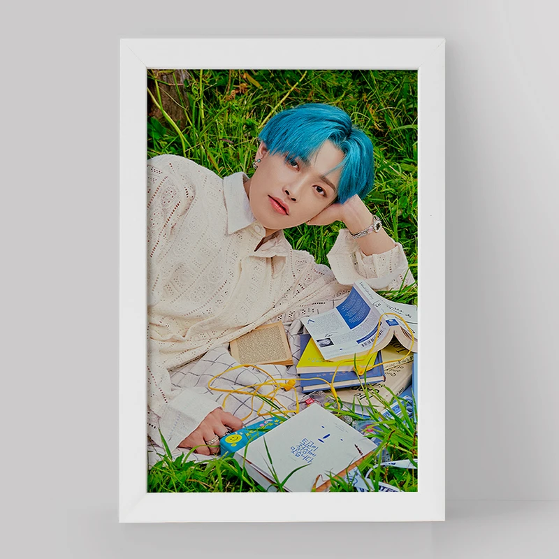 تابلو خندالو مدل هونگ جونگ گروه ایتیز ATEEZ کد 21233