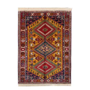 فرش دستباف یک و نیم متری طرح لوزی مدل AA136