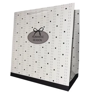 پاکت هدیه مدل Romantic Season مینیمال کد ۷۴۰