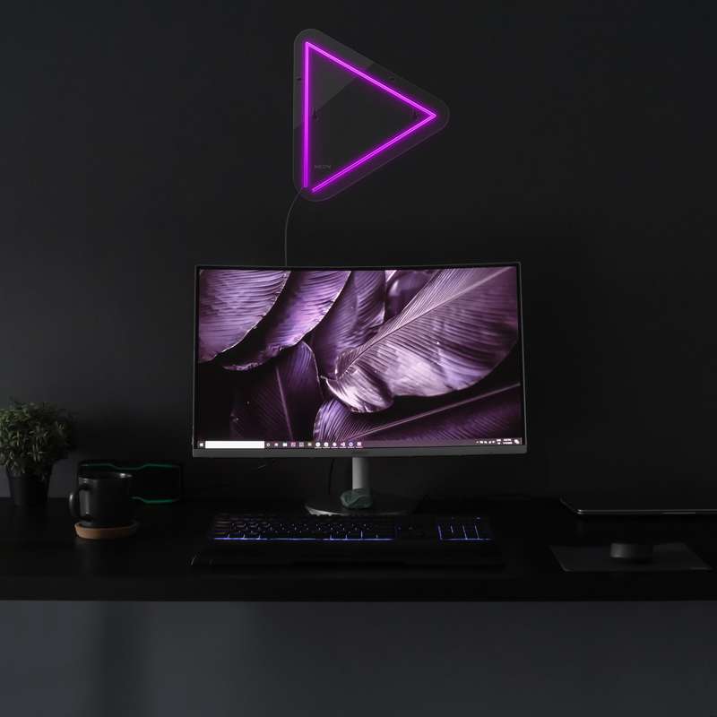 چراغ دیواری نئون دیزاین طرح Play_PR