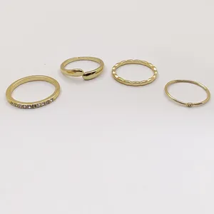 انگشتر زنانه اکسسورایز مدل مینیمال کد 239 مجموعه 4 عددی 