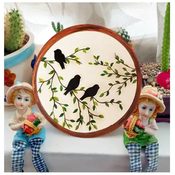 بشقاب دیوارکوب سفالی طرح بانو و طبیعت مجموعه 5 عددی