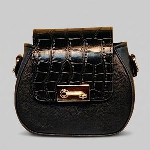 کیف دوشی زنانه مدل 521