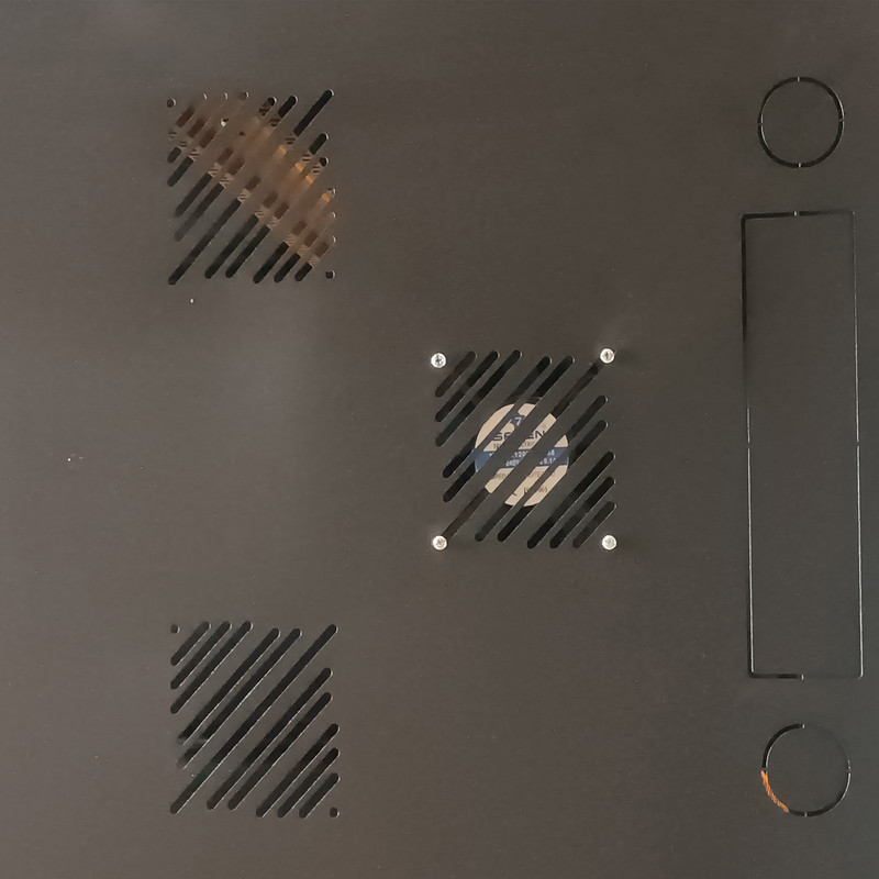 رک شبکه مدل 32UG80