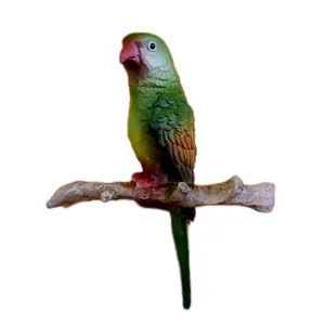 مجسمه طرح طوطی دیواری