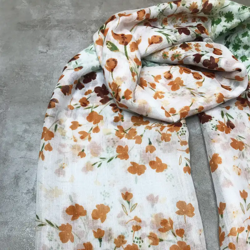 شال زنانه مدل گل دار