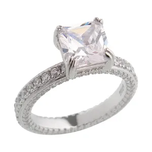 انگشتر نقره زنانه سواروسکی مدل سولیتر جواهری خاص کد 69360