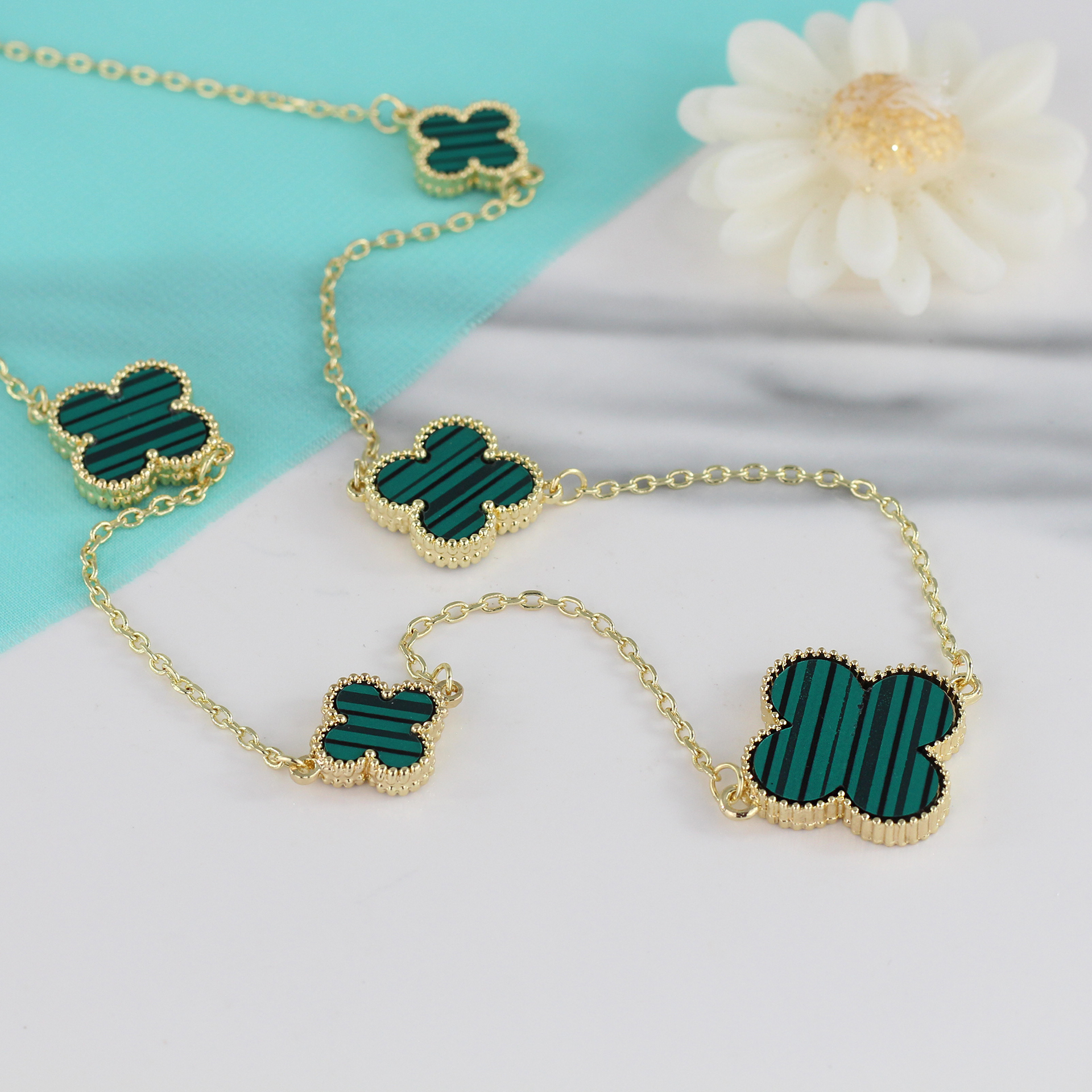گردنبند زنانه مدل رولباسی کد BB456