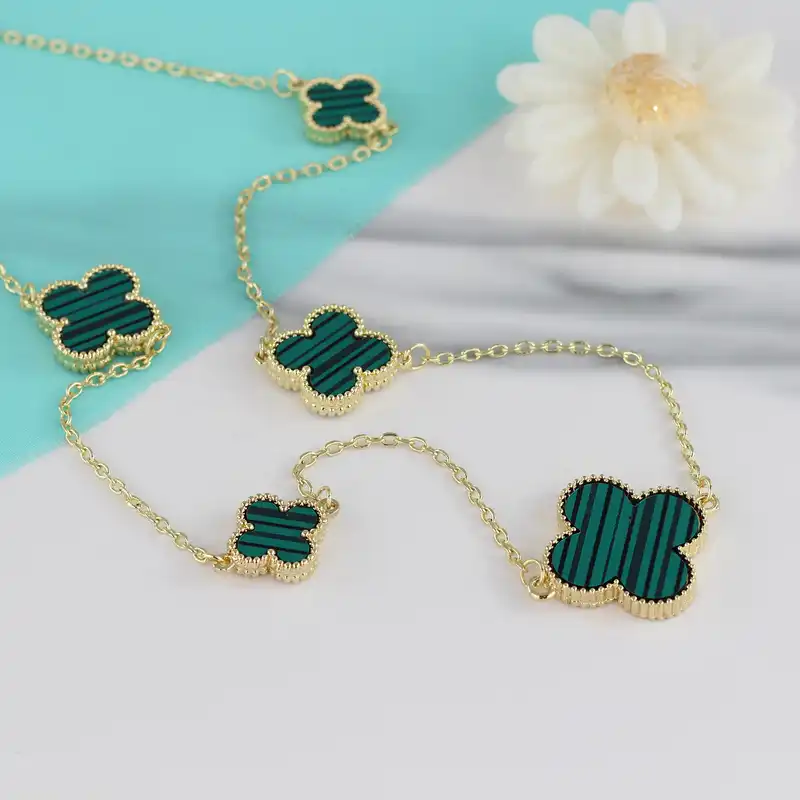 گردنبند زنانه مدل رولباسی کد BB456