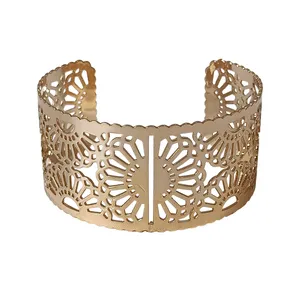 دستبند زنانه آی ام مدل Gold bangle 