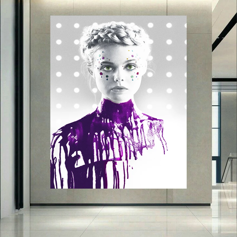 تابلو بوم طرح مخمل آرایشگاه زنانه و دختر مدل The Neon Demon کد AR50017