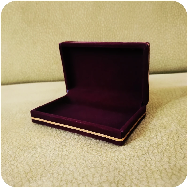 عکس شماره 2 : جعبه کارت بازی مدل pes کد 100